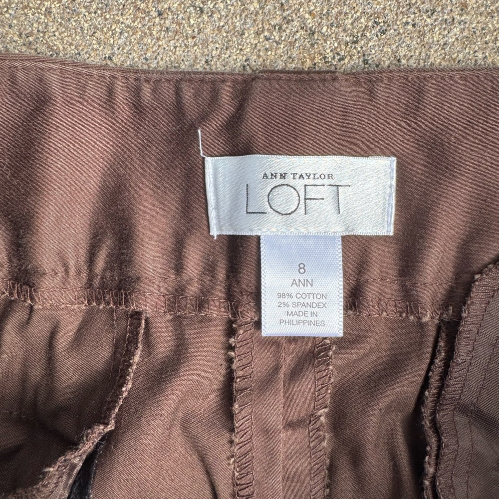 Ann Taylor LOFT, Capris, Brown, Size 8 - Picture 3 of 3